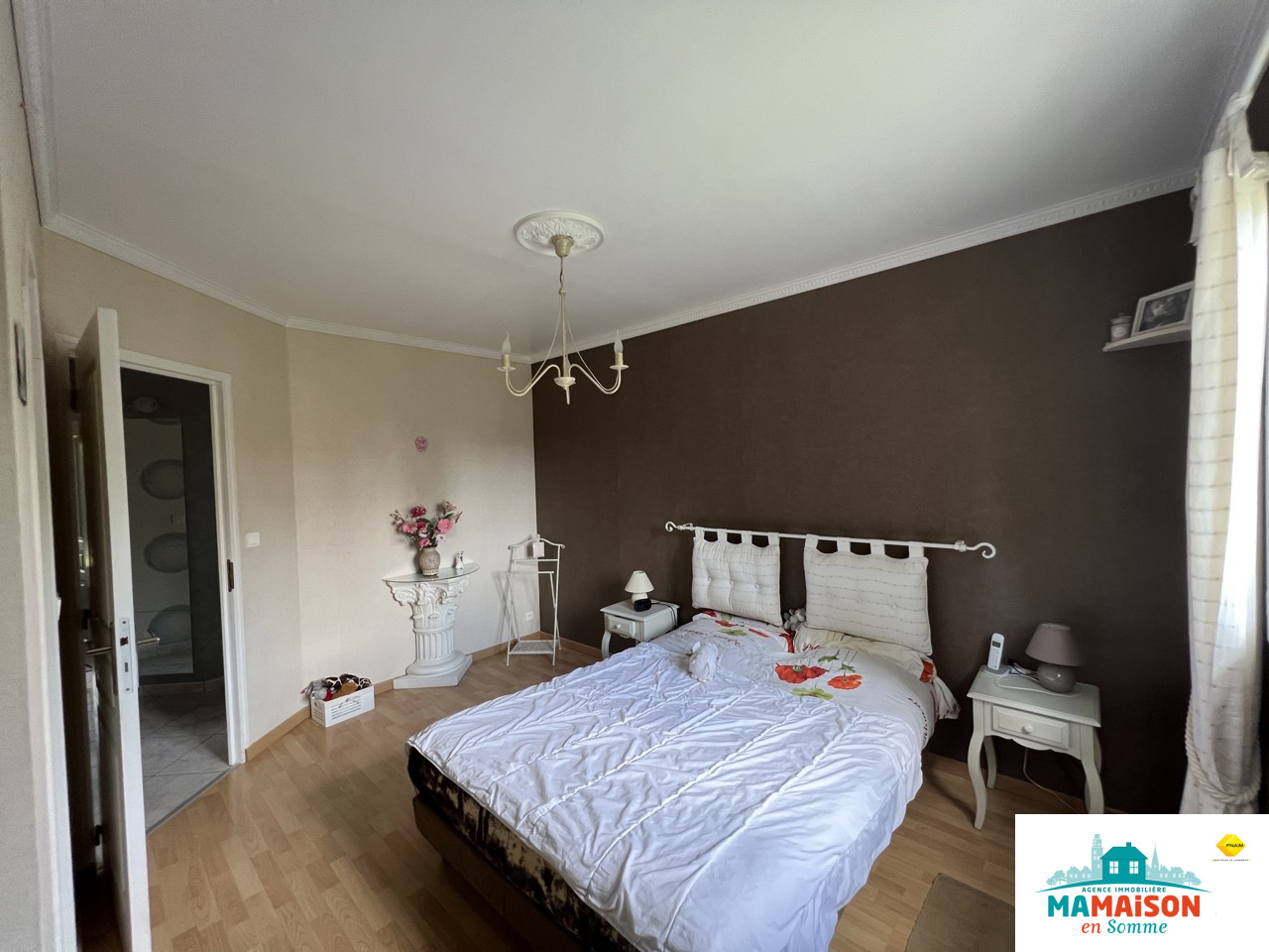 Immo80 – L'immobilier à Amiens et dans la Somme-Proche Albert, pavillon individuel, 160 m2 habitables, 7 pièces, 4 chambres, double garage, piscine le tout su