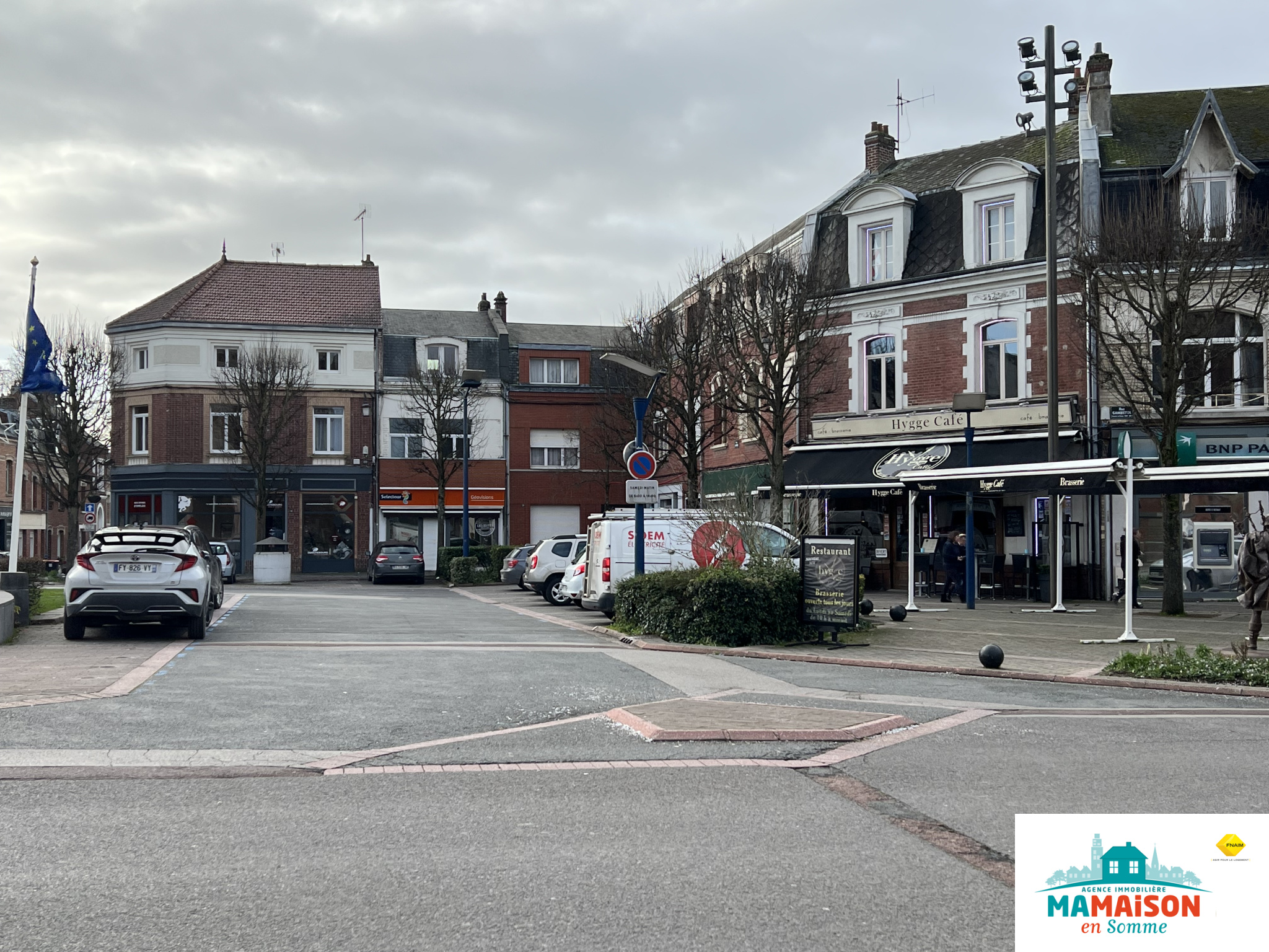 Immo80 – L'immobilier à Amiens et dans la Somme-En hyper centre ville d’albert, immeuble comprenant un local commercial de 37 m2 et un appartement, 3 pièces.