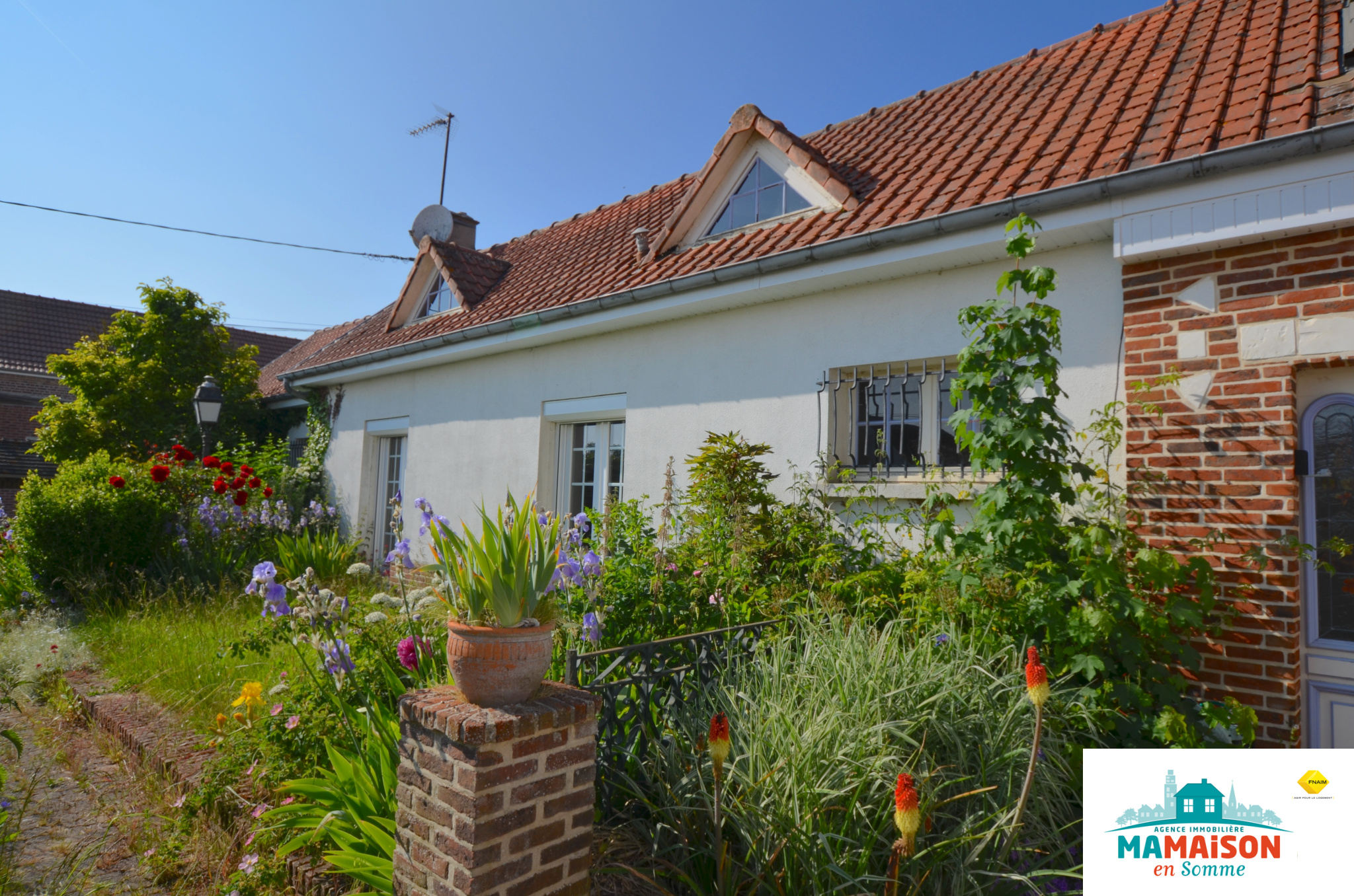 Immo80 – L'immobilier à Amiens et dans la Somme-Longère de charme en retrait de rue de 200 m2 habitable Amiens métropole