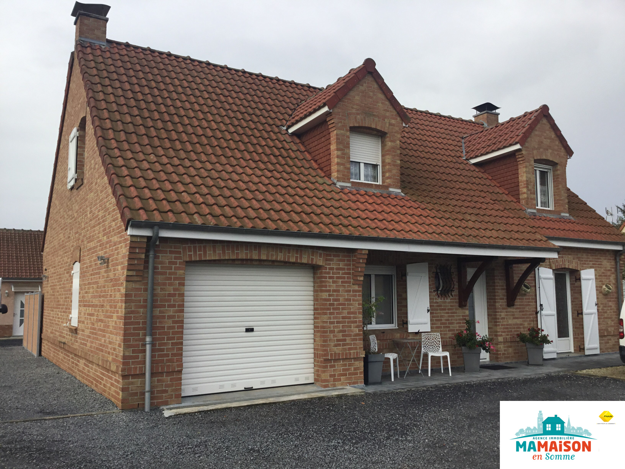Immo80 – L'immobilier à Amiens et dans la Somme-19 kms d’ Amiens ensemble immobilier composé de 2 pavillons individuels.