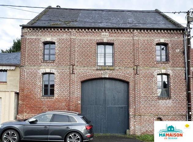 Immo80 – L'immobilier à Amiens et dans la Somme-Maison de 1883, 5 pièces, 159 m2, 3 chambres, garage, double cave, grenier, jardin sur un terrain de 389 m2.