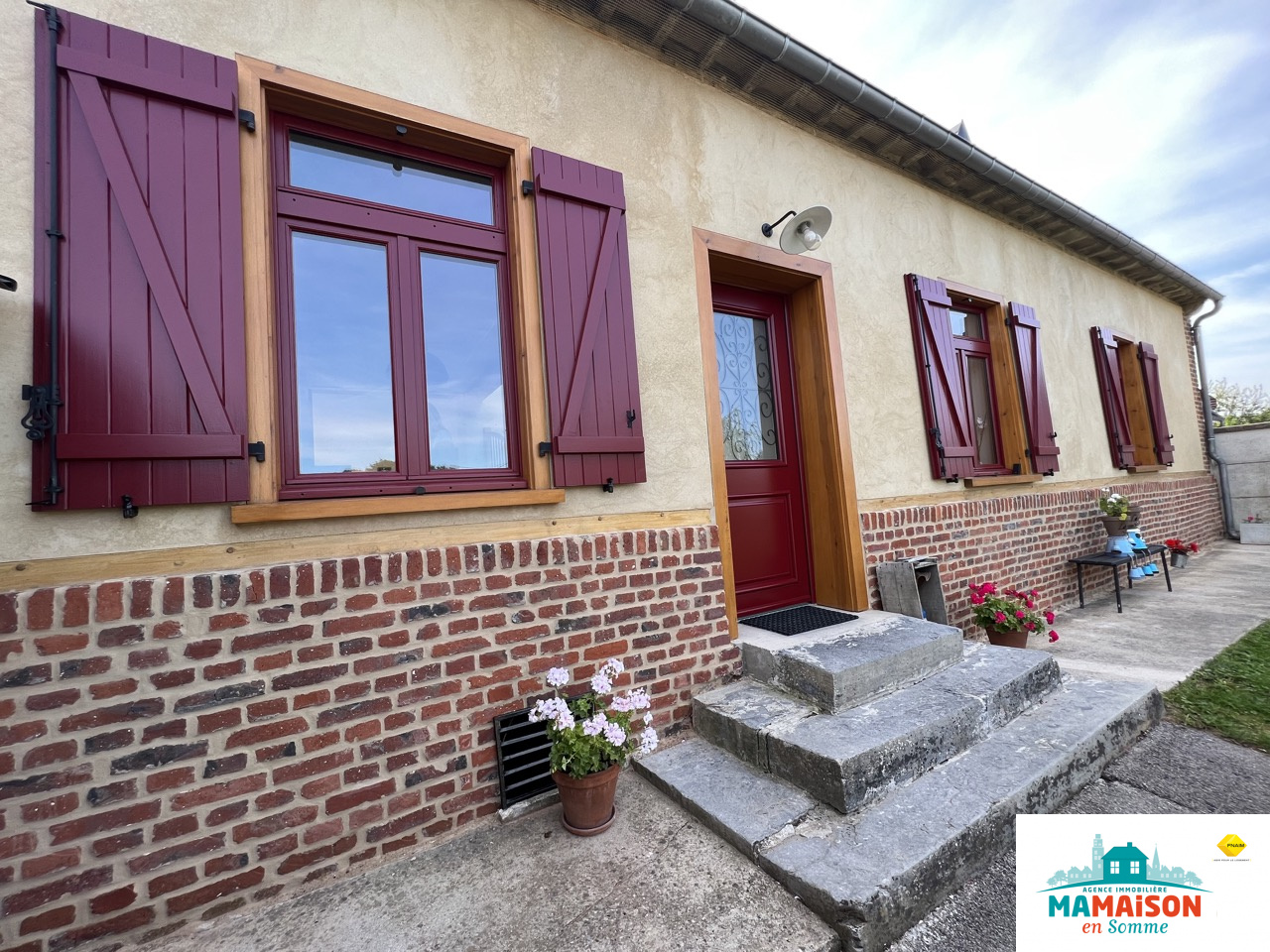 Immo80 – L'immobilier à Amiens et dans la Somme-Exclusivité, Franvillers, longère coup de coeur, 3 chambres, dépendances, 2 garages, jardin.