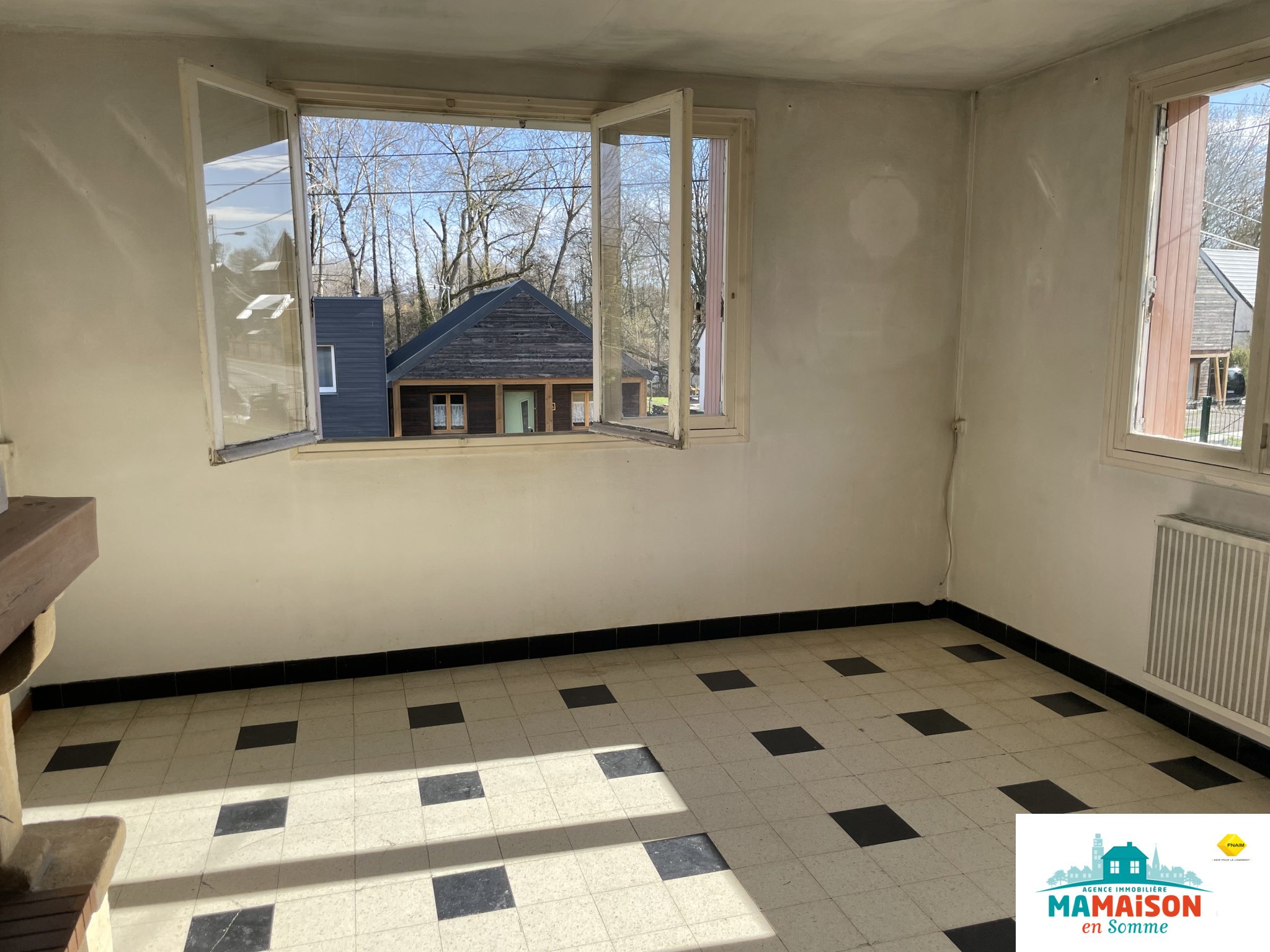 Immo80 – L'immobilier à Amiens et dans la Somme-Pavillon sur sous sol , 3 chambres , autonomie de plain pied.Jardin
